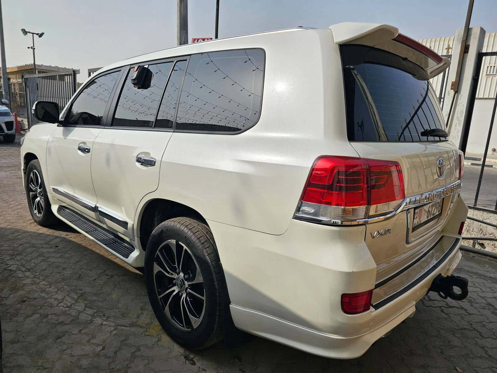 Toyota Land Cruiser 2014 thumbnail 2