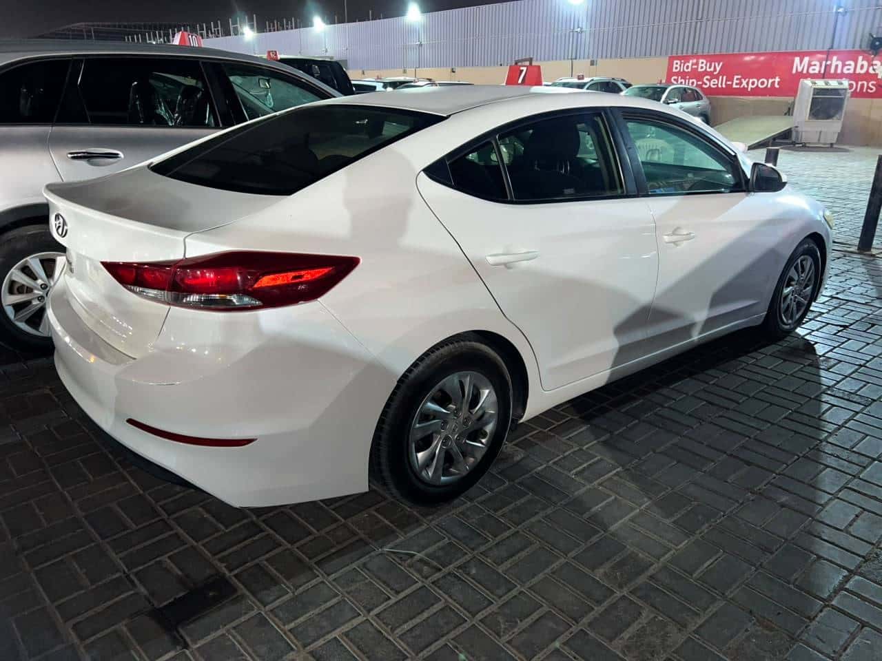 Hyundai Elantra 2018 thumbnail 3