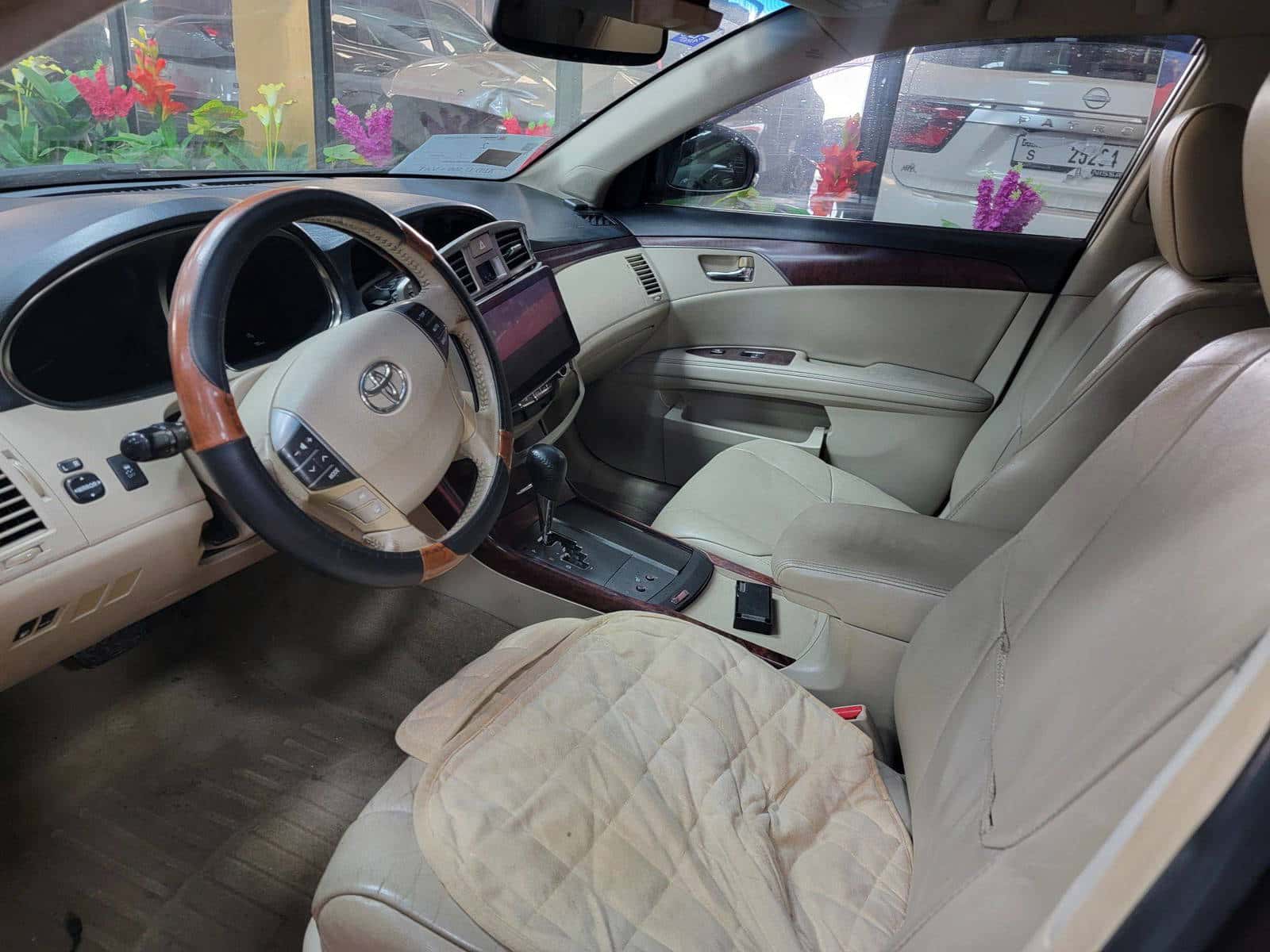 Toyota Avalon 2011 thumbnail 7