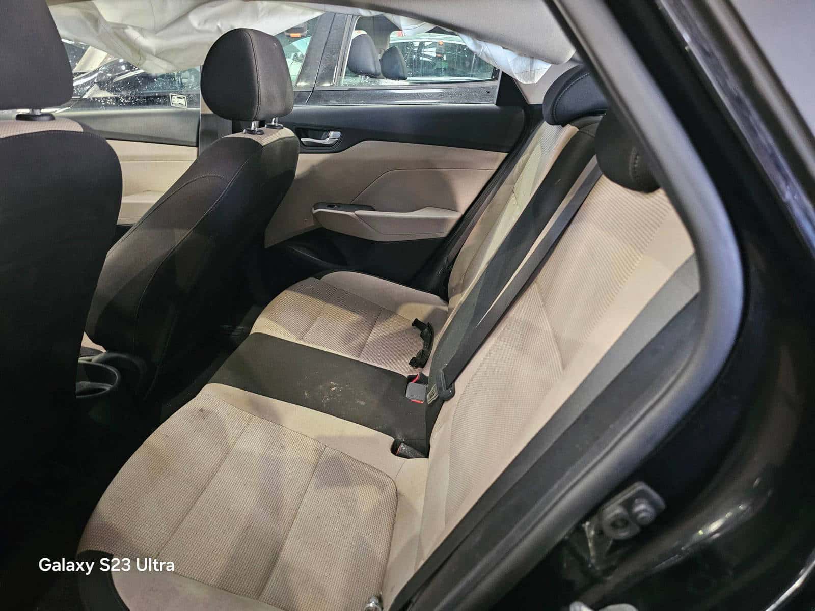 HYUNDAI ACCENT - Exterior