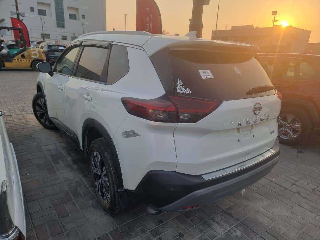 Nissan Rogue 2022 thumbnail 4