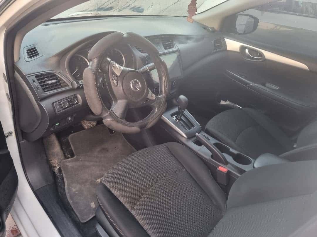 Nissan Sentra 2019 thumbnail 5