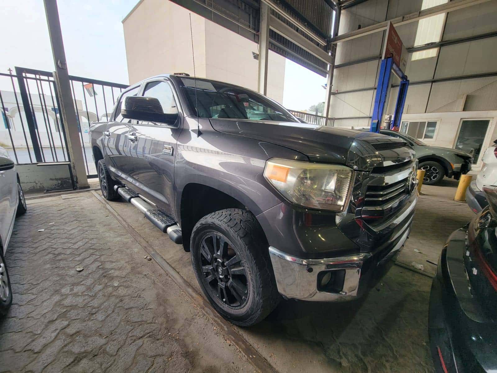 Toyota Tundra 2017 thumbnail 4