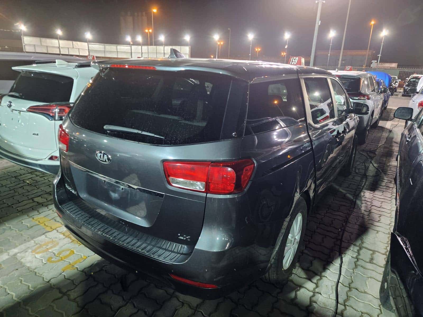 KIA SEDONA 2018 thumbnail 1