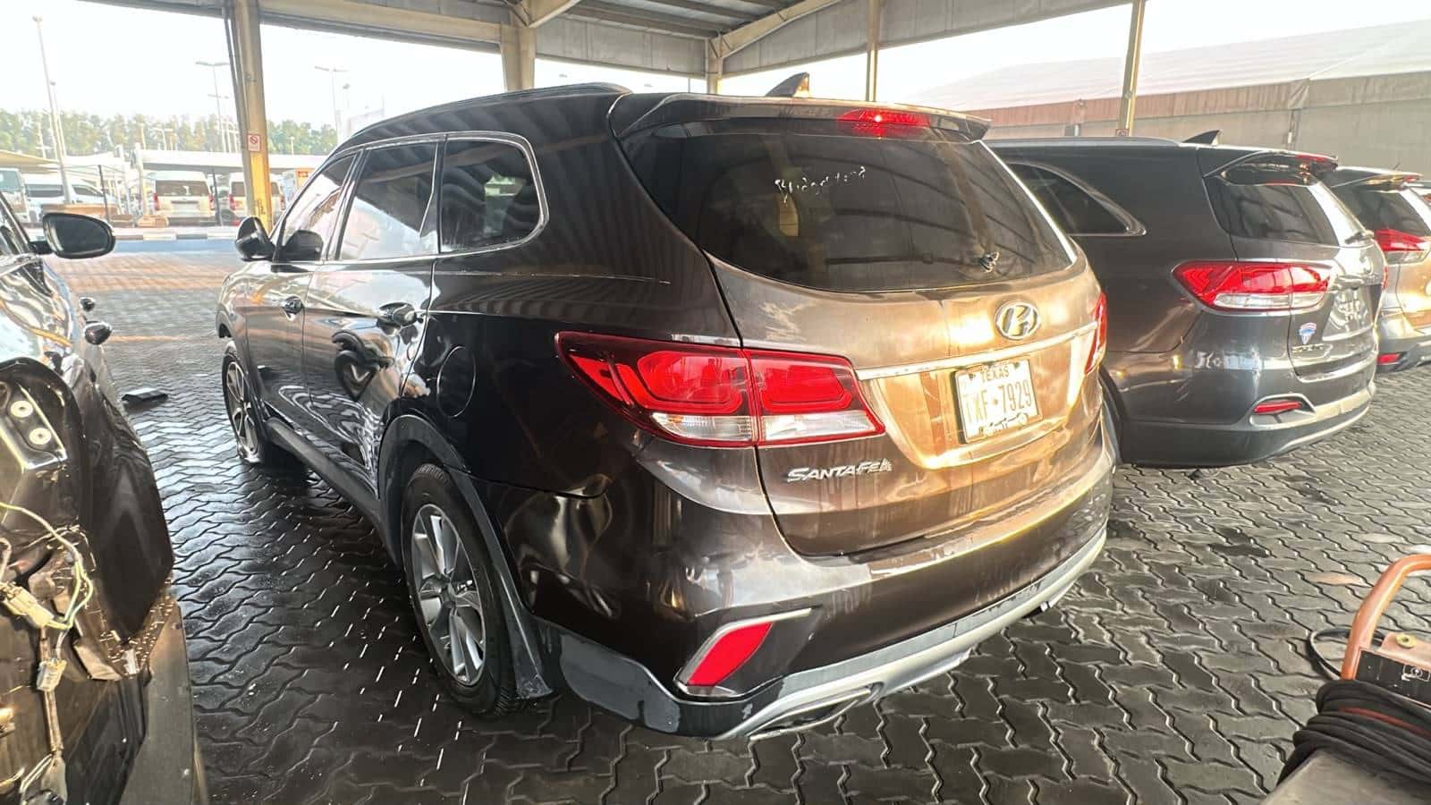 Hyundai Santa Fe 2017 thumbnail 3