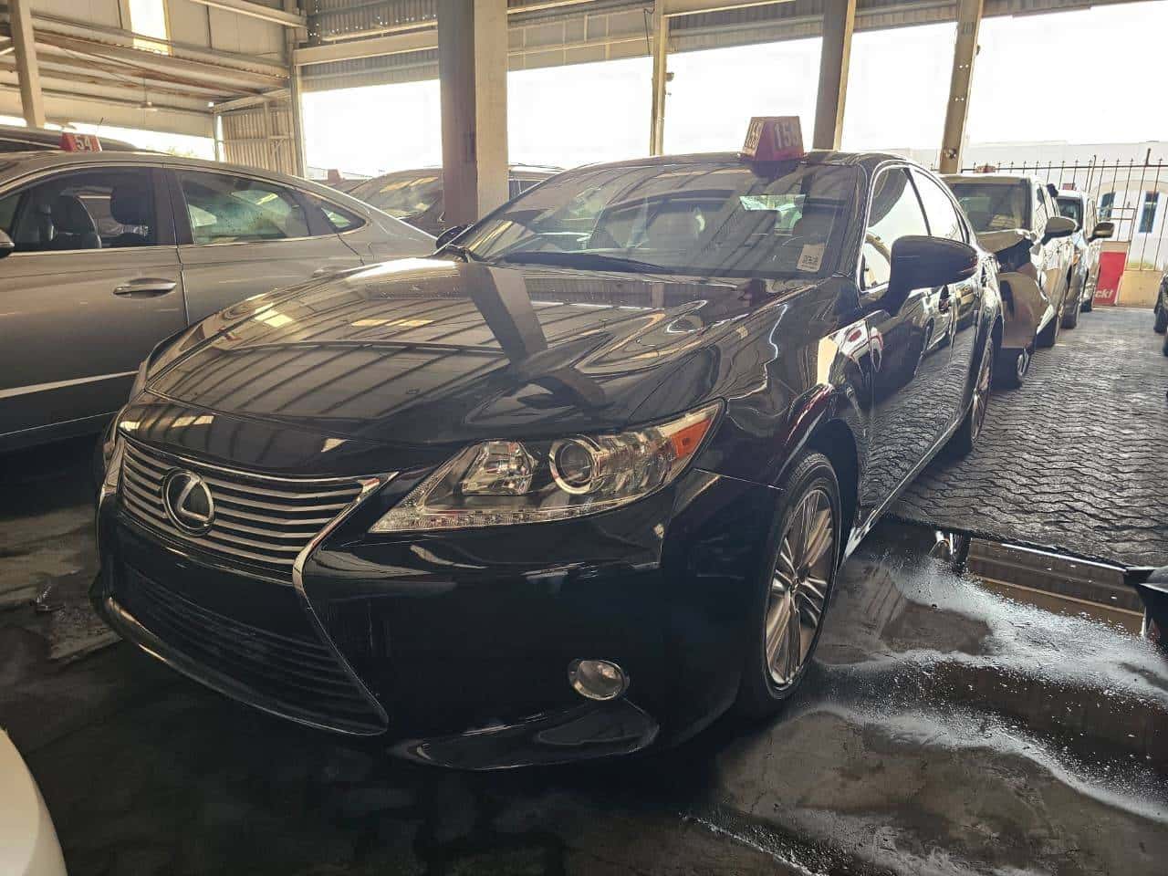 Lexus ES 350 2015 thumbnail 2
