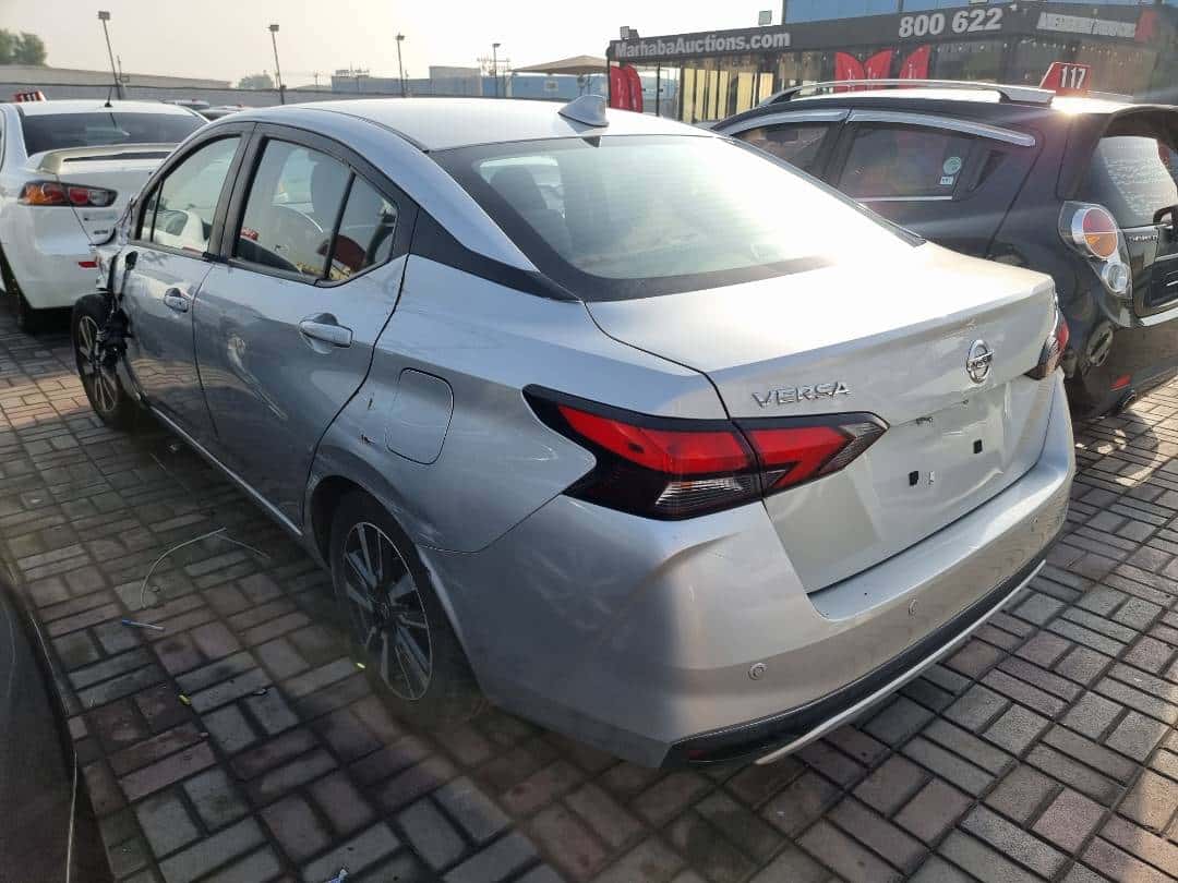 NISSAN VERSA - Exterior