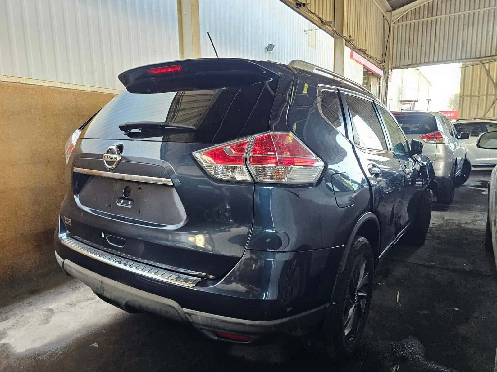 Nissan Rogue 2016 thumbnail 2