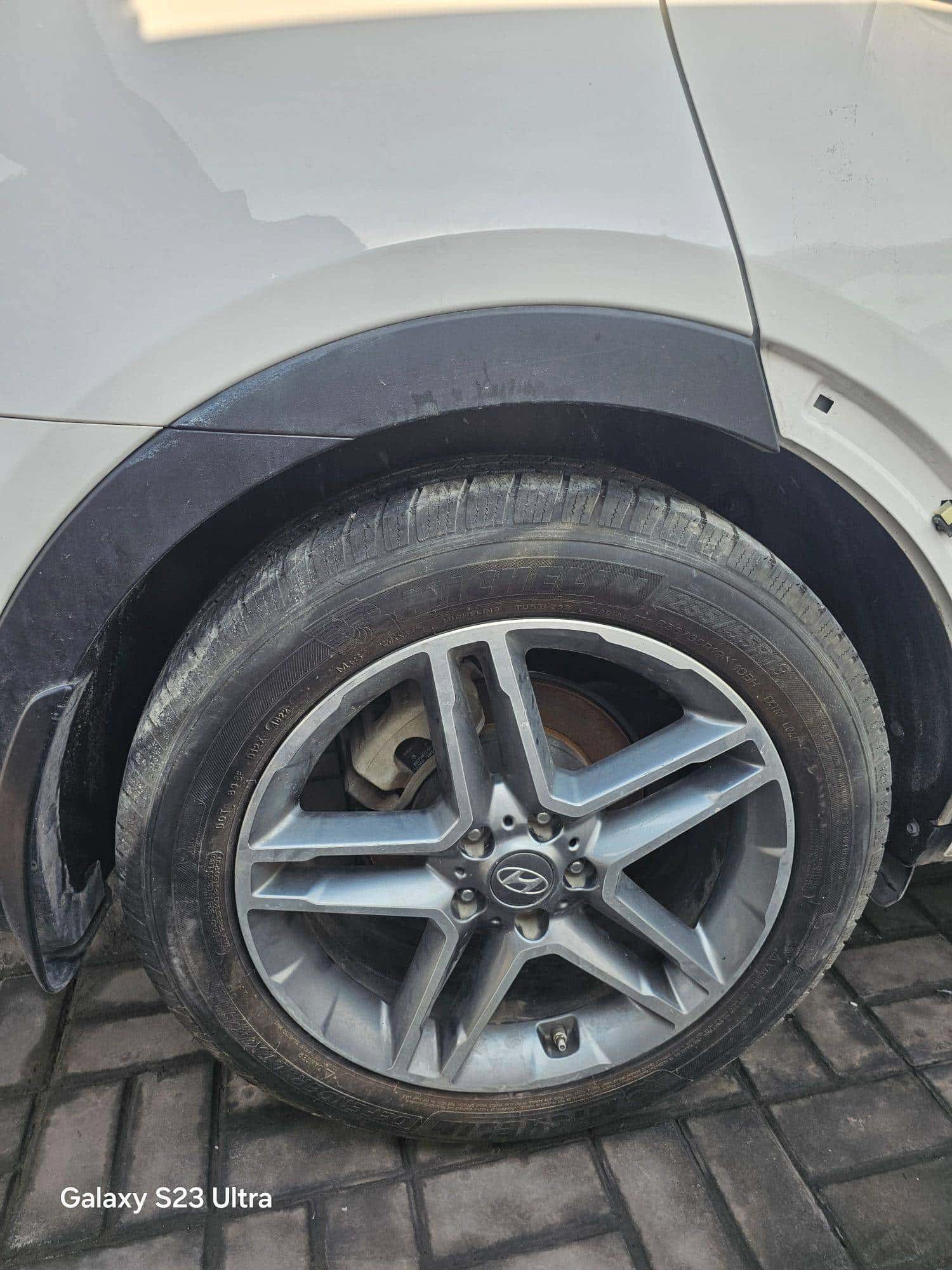 HYUNDAI SANTA FE - Exterior