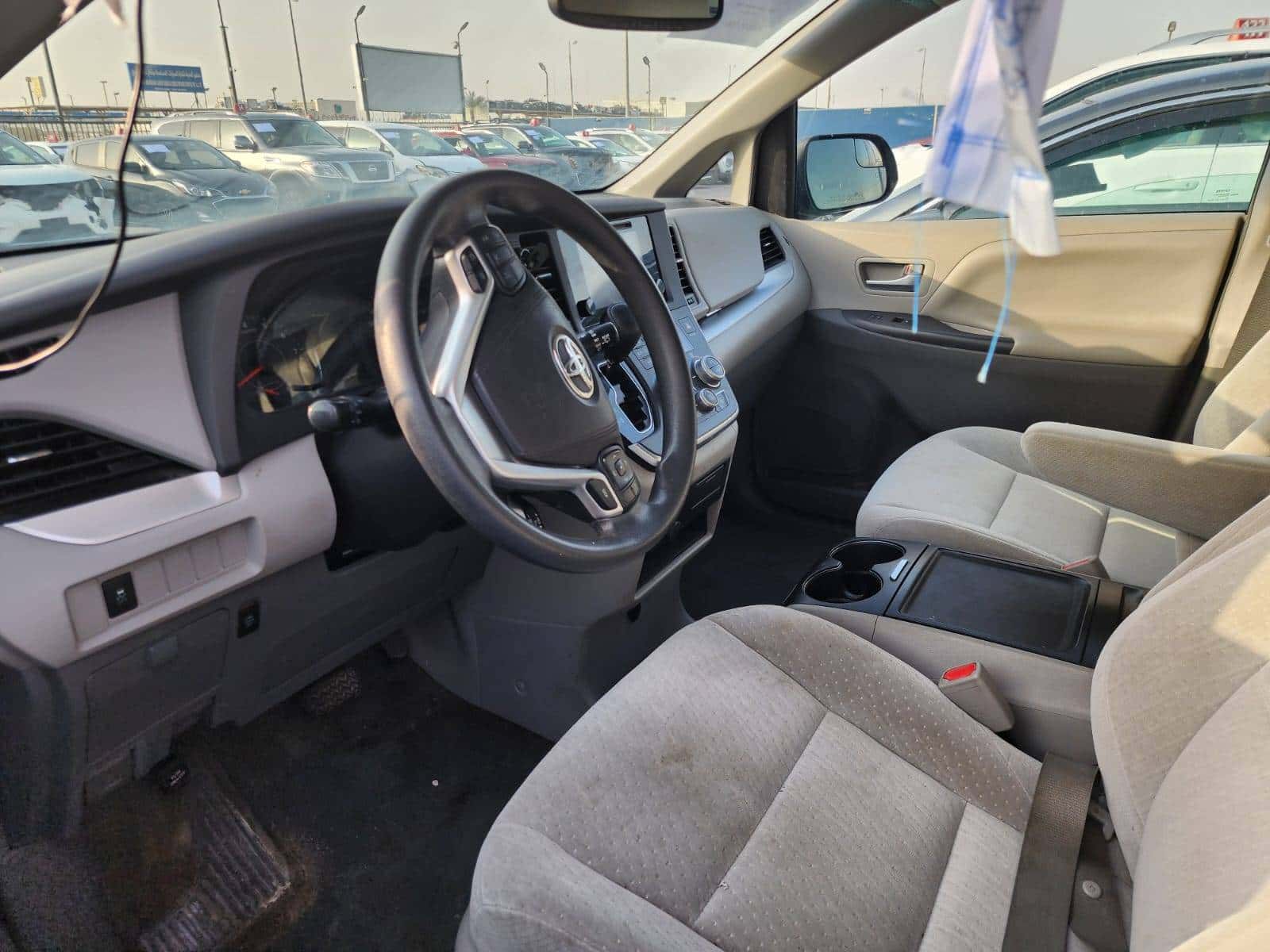 Toyota Sienna 2016 thumbnail 7
