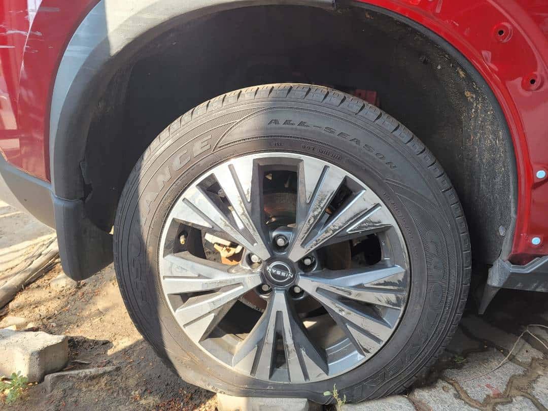 NISSAN ROGUE - Exterior