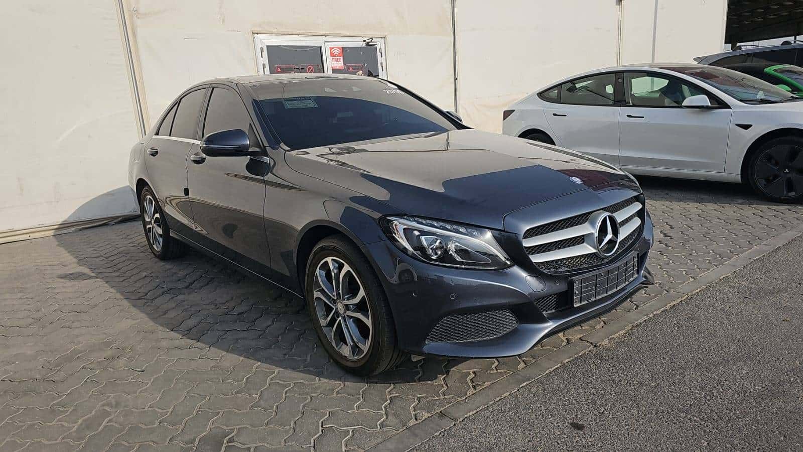 MERCEDES BENZ C200 2016 thumbnail 4