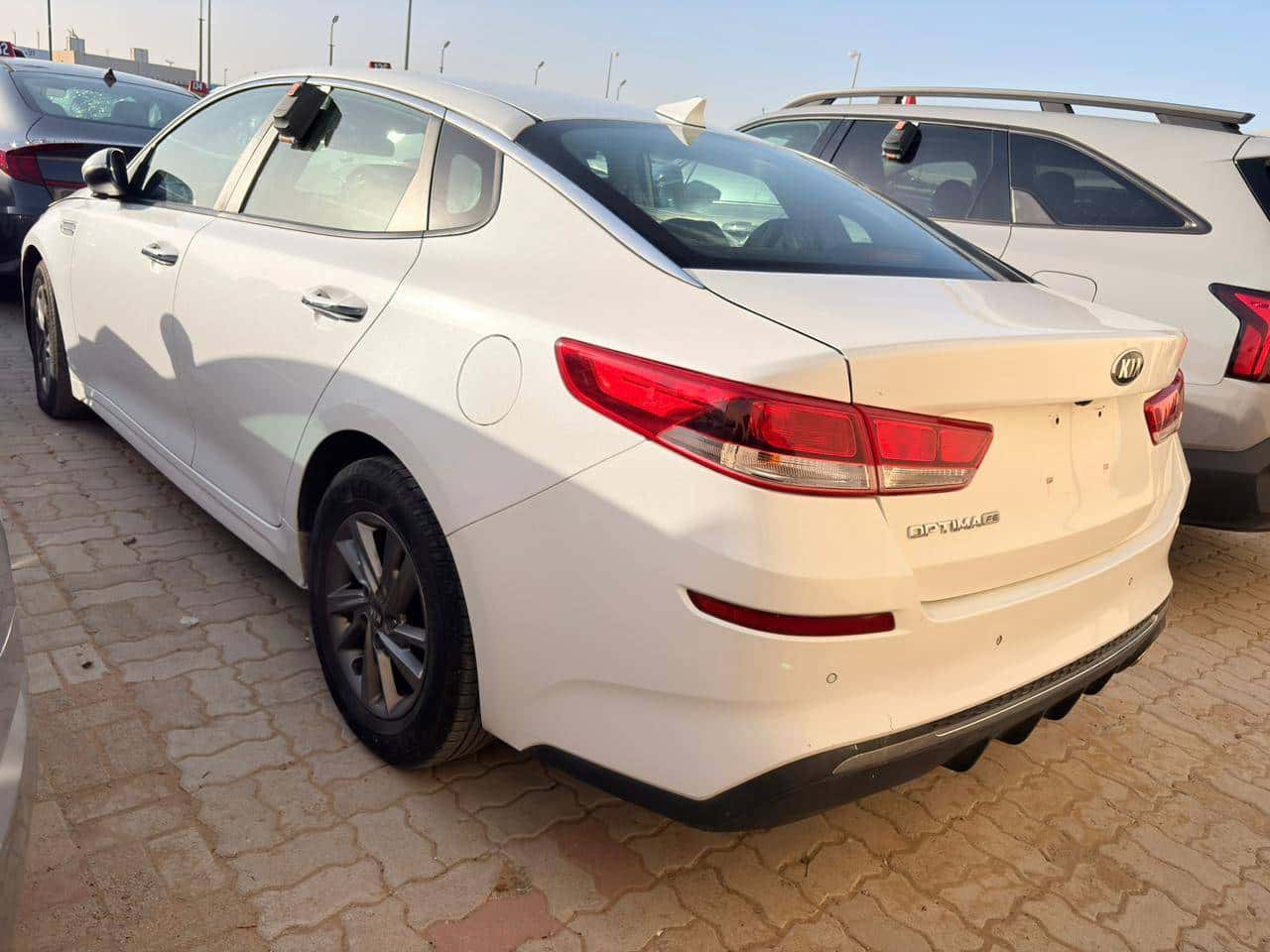 Kia Optima 2020 thumbnail 1