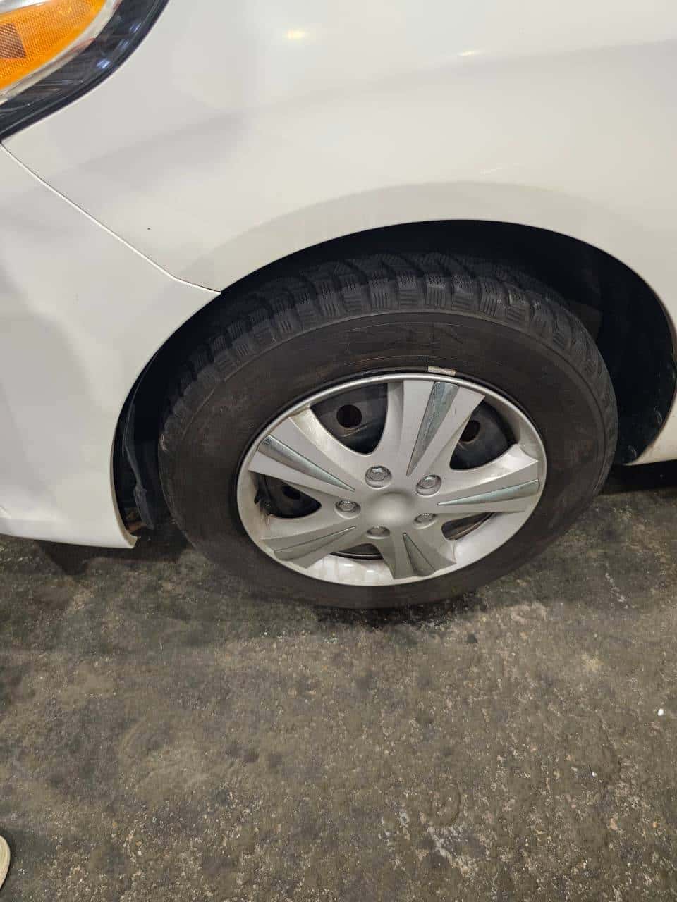 NISSAN VERSA 2018 thumbnail 4