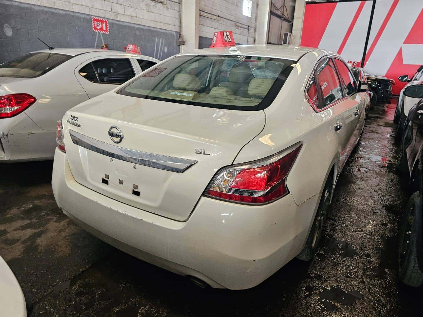 Nissan Altima 2015 thumbnail 1