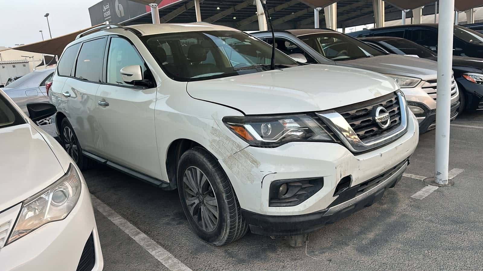 Nissan Pathfinder 2017 thumbnail 1