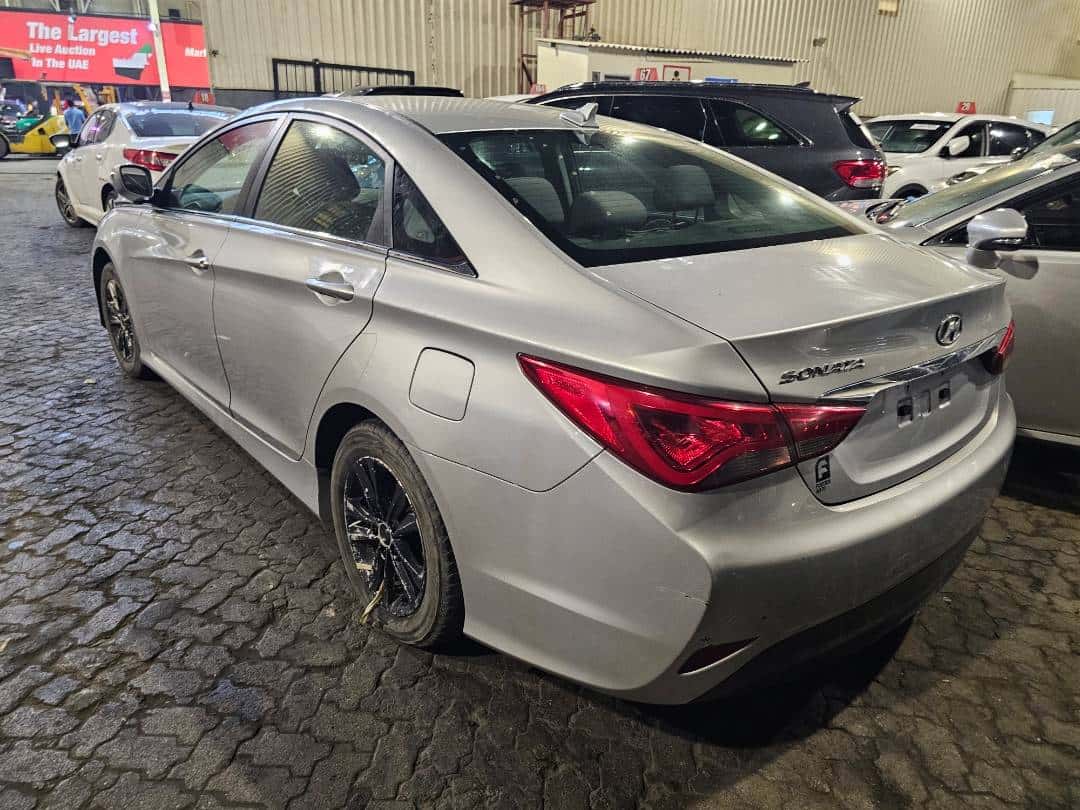 HYUNDAI SONATA - Exterior