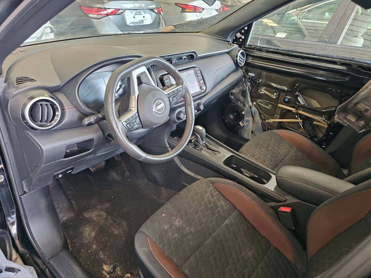 NISSAN KICKS 2023 thumbnail 4
