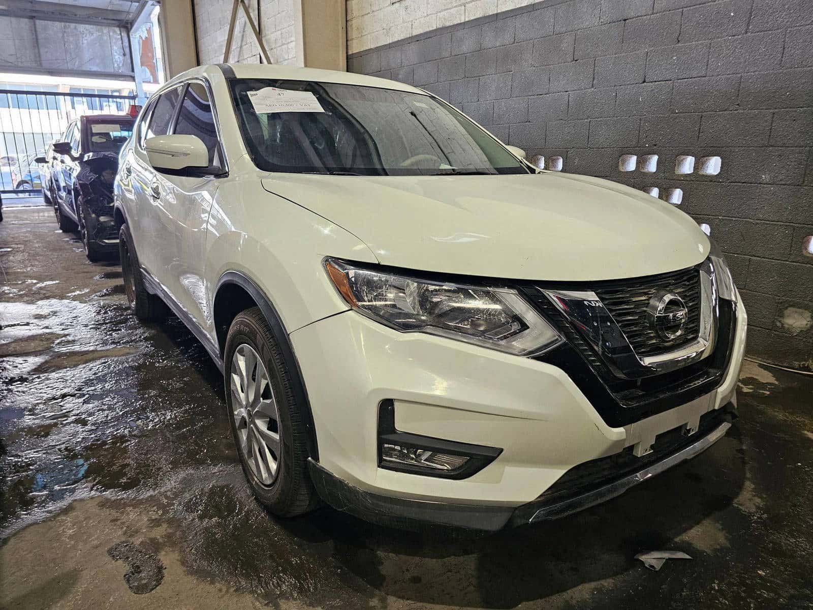 Nissan Rogue 2015 thumbnail 3
