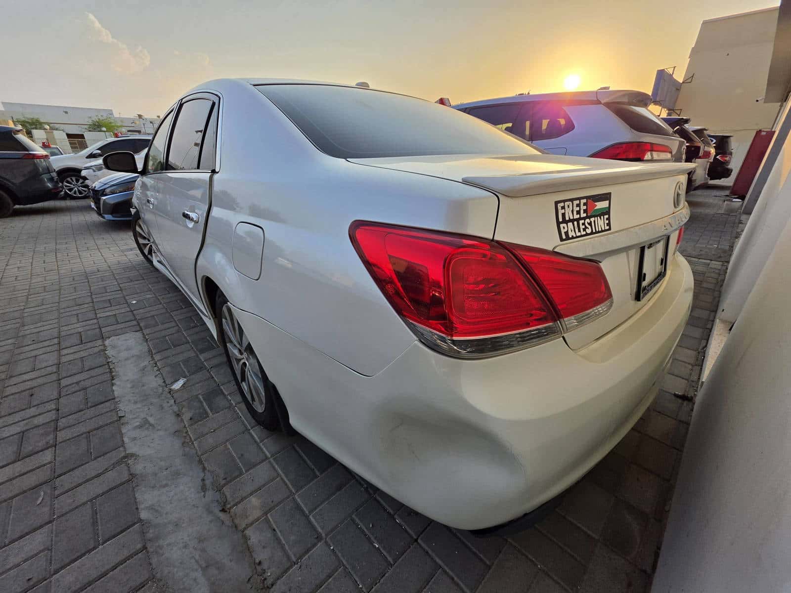 Toyota Avalon 2012 thumbnail 5