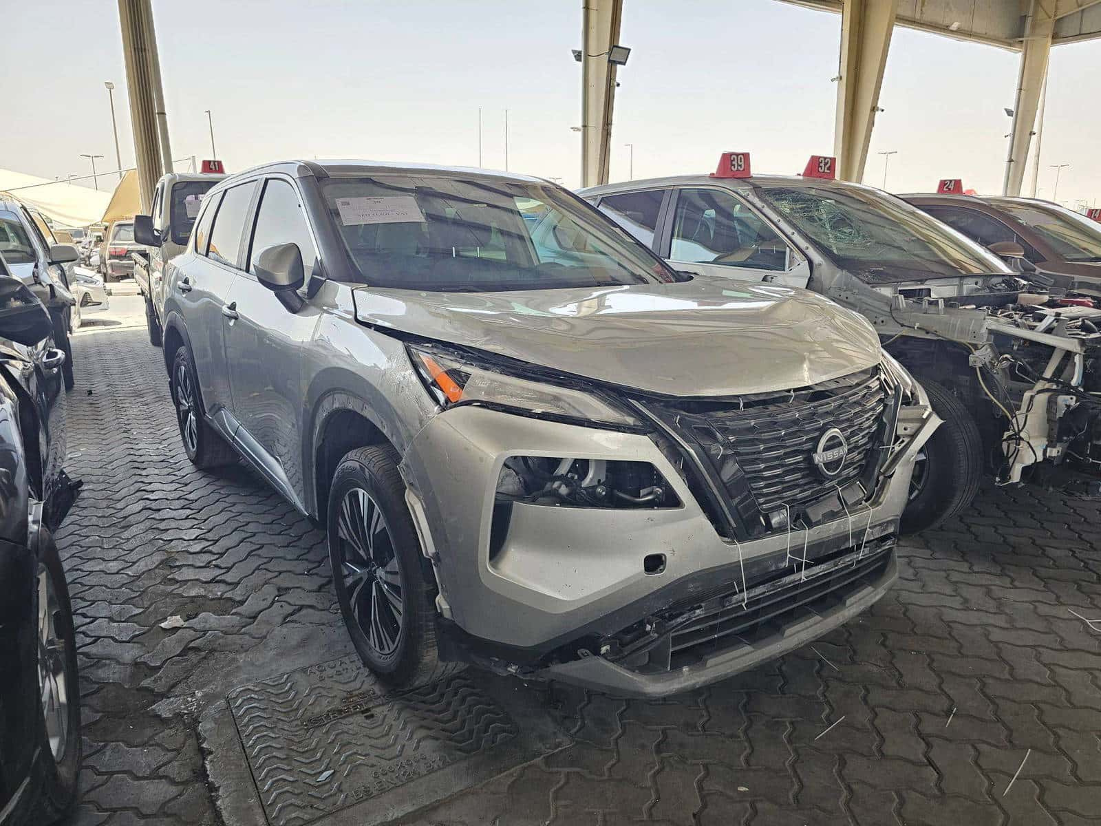NISSAN ROGUE - Exterior