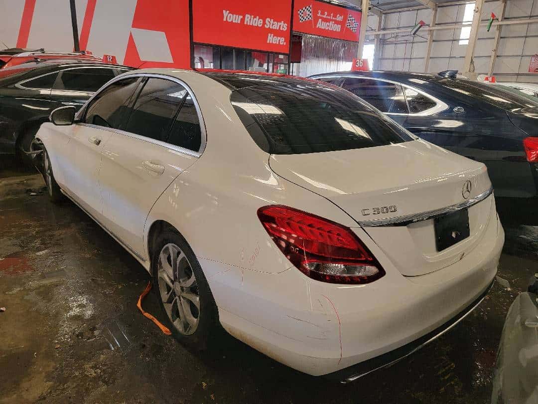 MERCEDES BENZ C300 - Exterior