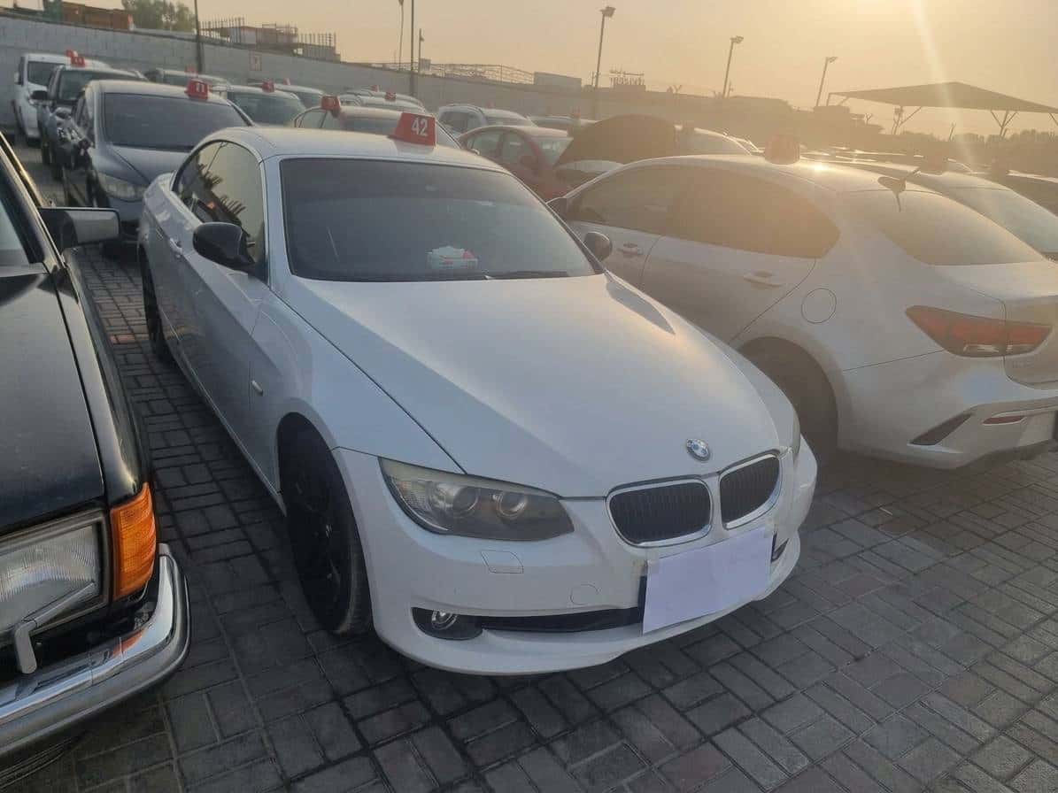 BMW 230i 2011 thumbnail 6