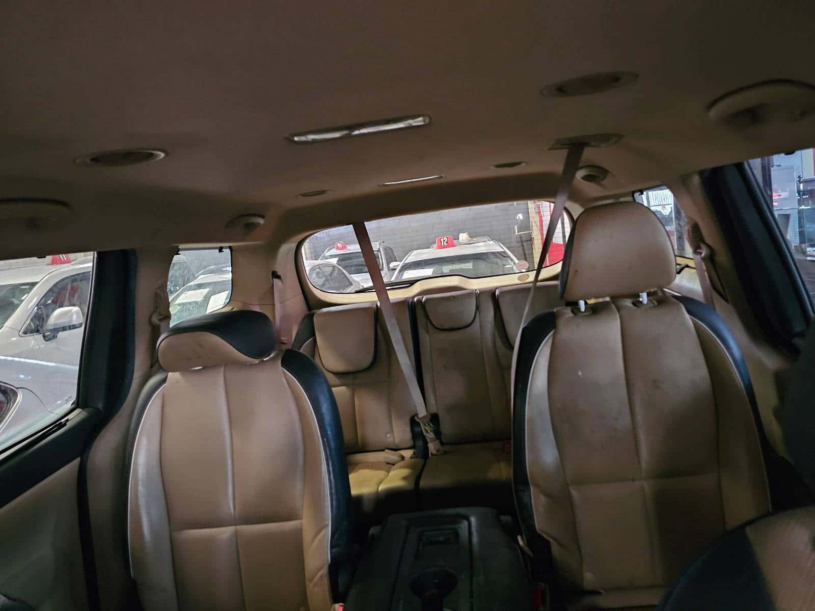 KIA SEDONA 2017 thumbnail 7