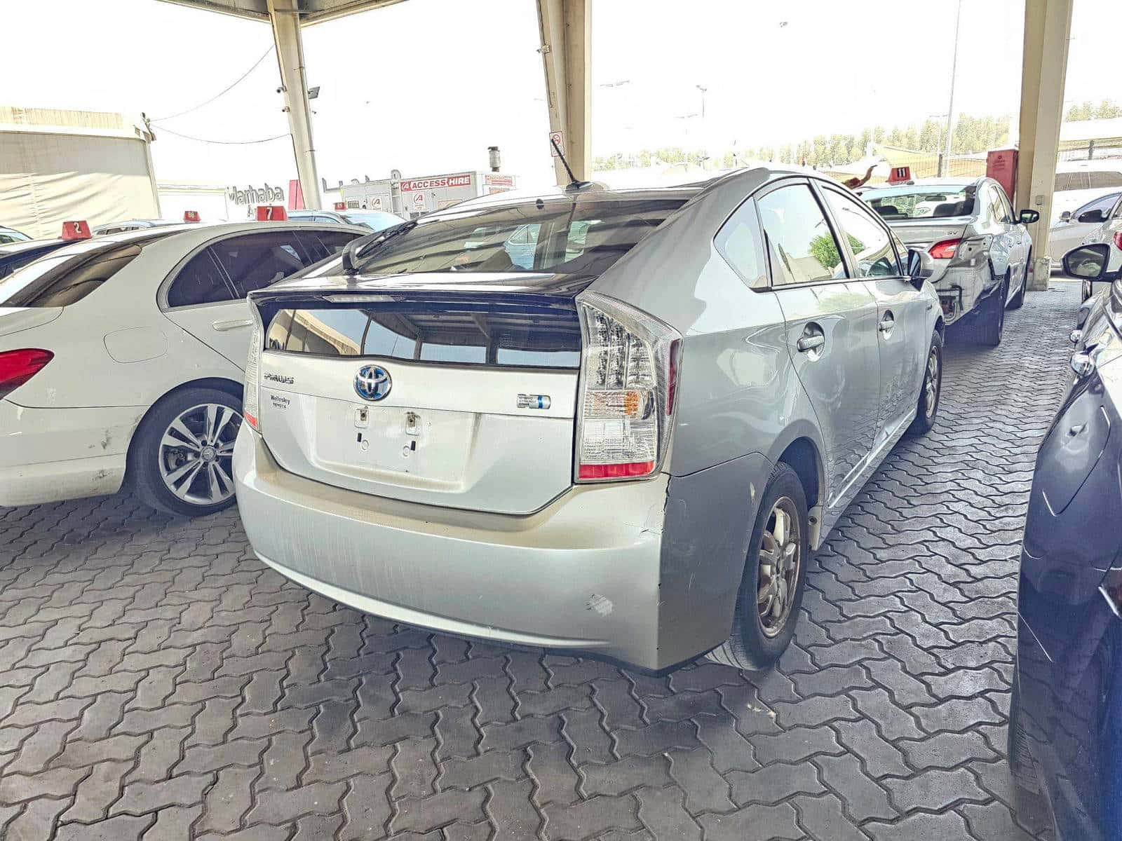 TOYOTA PRIUS 2011 thumbnail 4