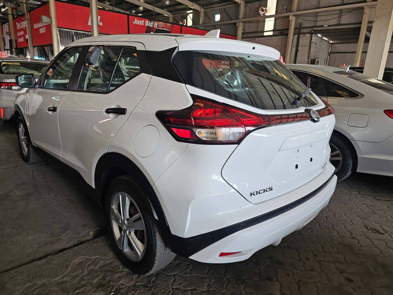 Nissan Kicks 2021 thumbnail 3
