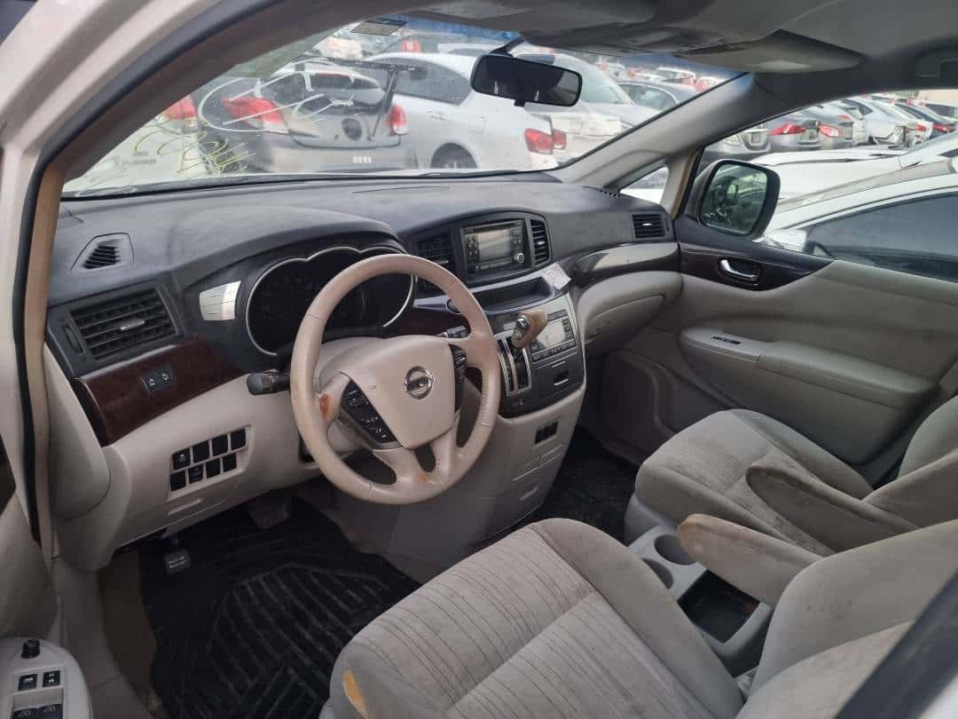 NISSAN QUEST 2011 thumbnail 7