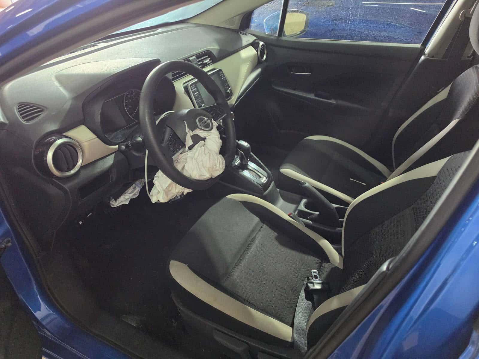 NISSAN VERSA 2021 thumbnail 7