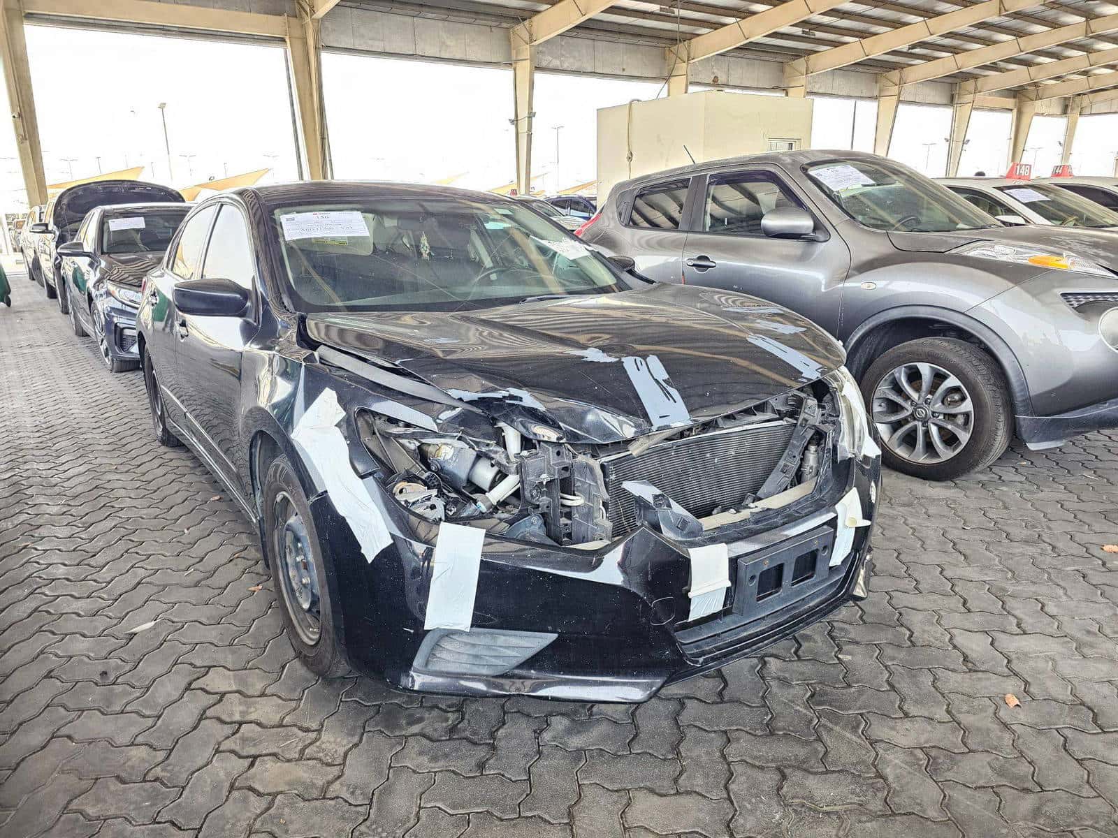 NISSAN ALTIMA - Exterior