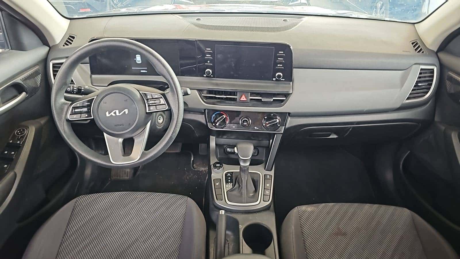 Kia Seltos 2024 thumbnail 7