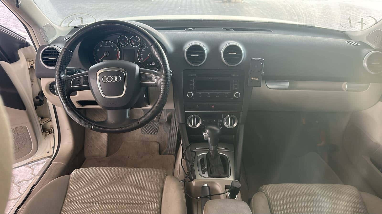 Audi A3 2010 thumbnail 6