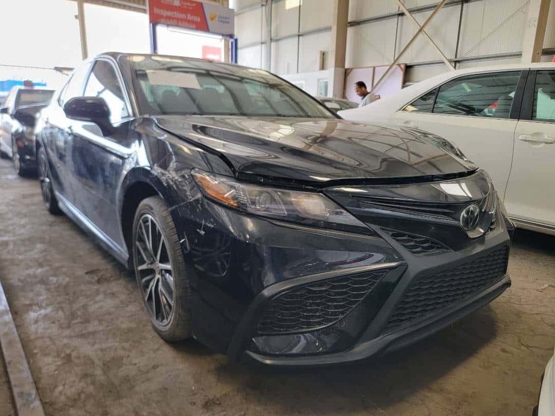 TOYOTA CAMRY - Exterior