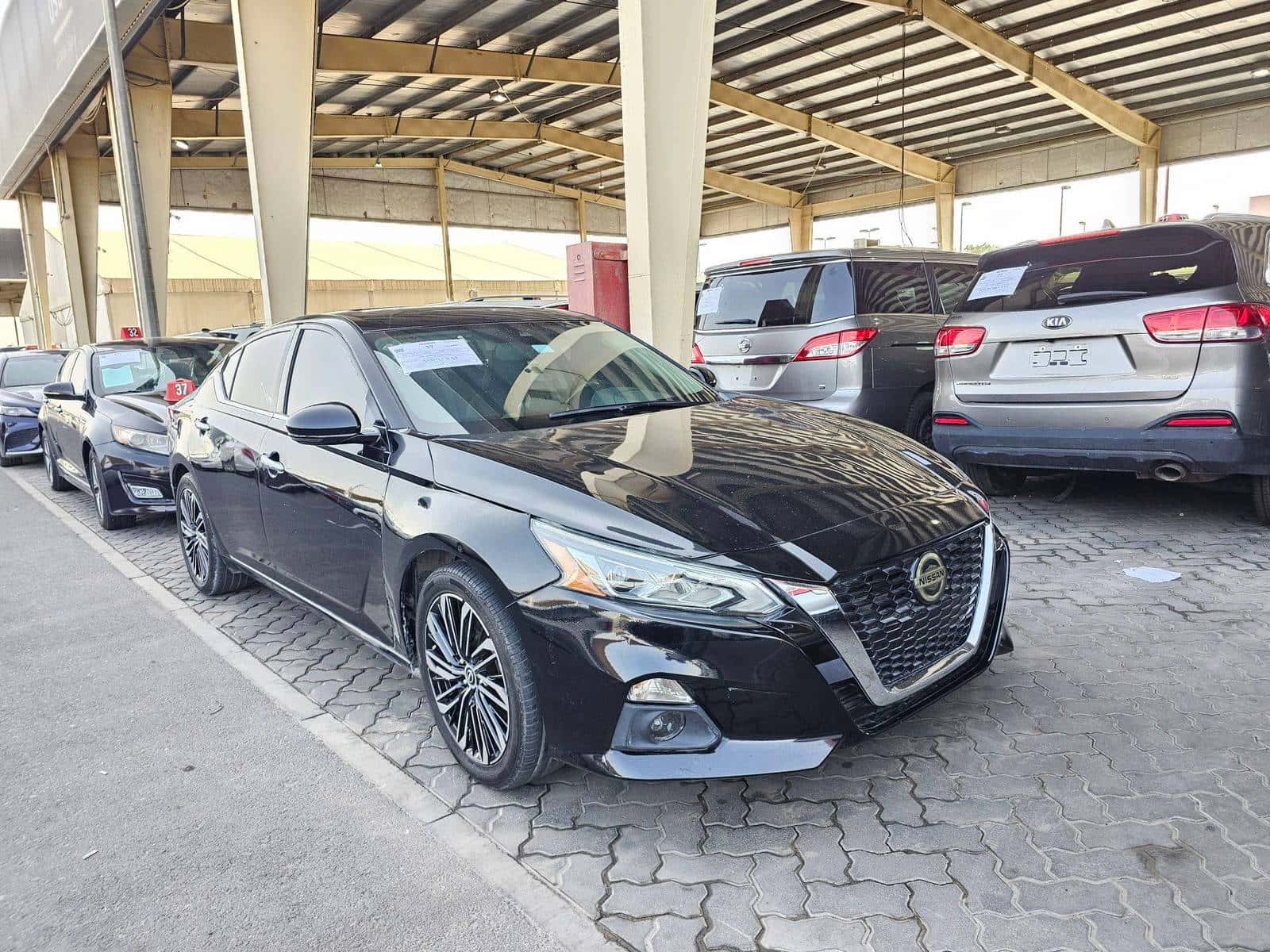 NISSAN ALTIMA - Exterior