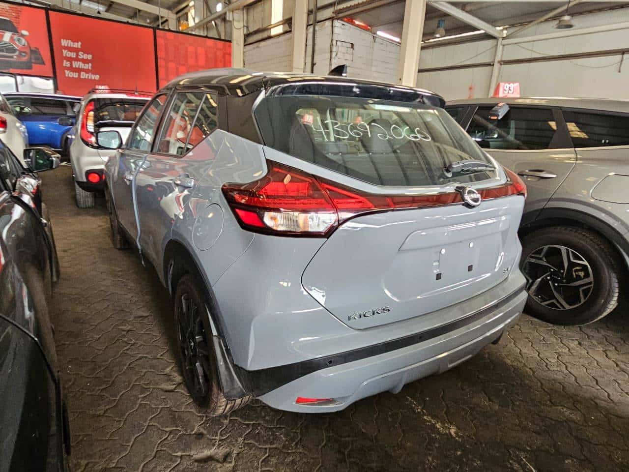 Nissan Kicks 2022 thumbnail 1