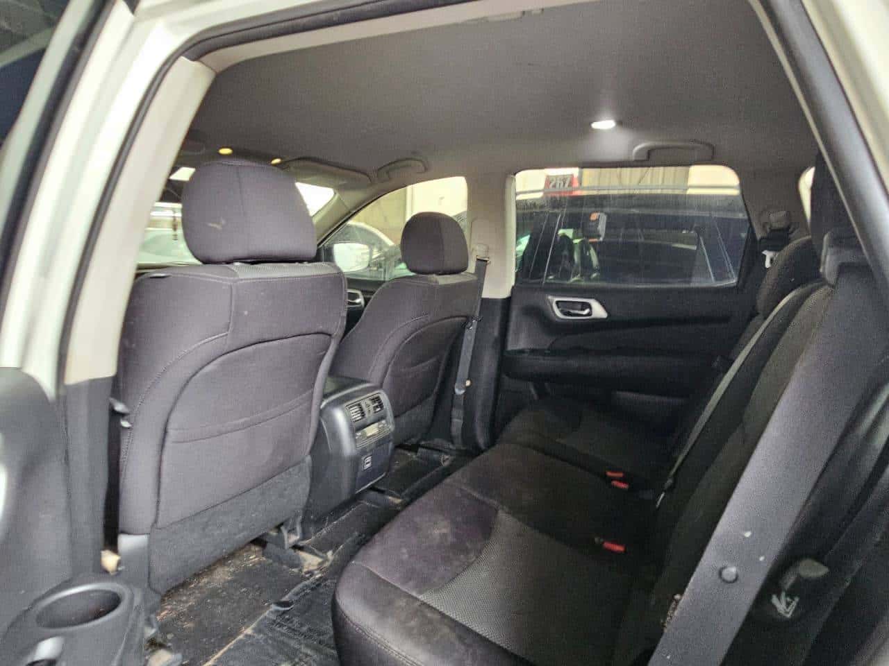 Nissan Pathfinder 2018 thumbnail 6