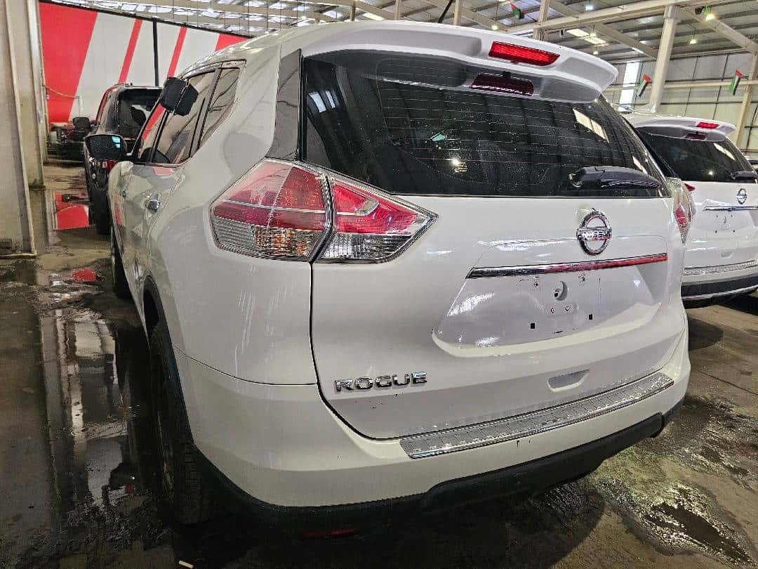 Nissan Rogue 2015 thumbnail 1