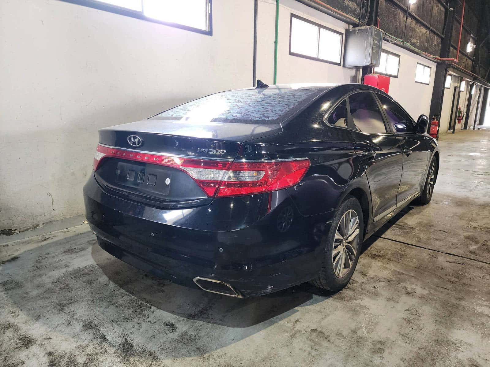 Hyundai GRANDEUR 2014 thumbnail 4
