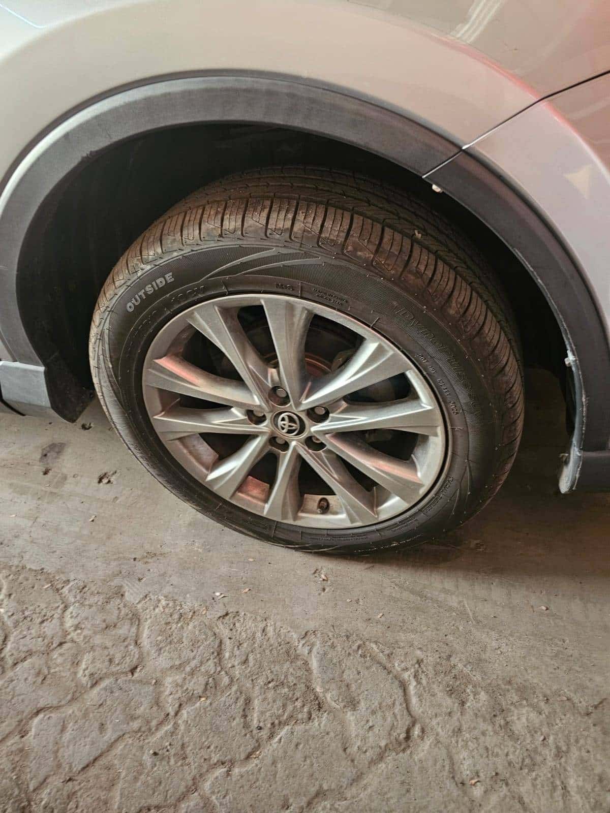 Toyota RAV4 2017 thumbnail 3