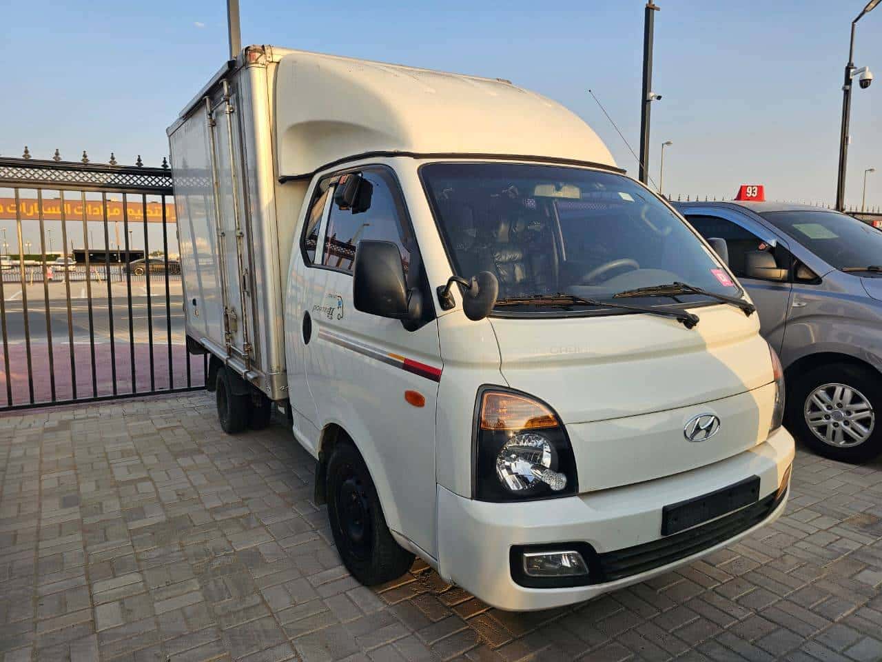 HYUNDAI PORTER 2 2016 thumbnail 4