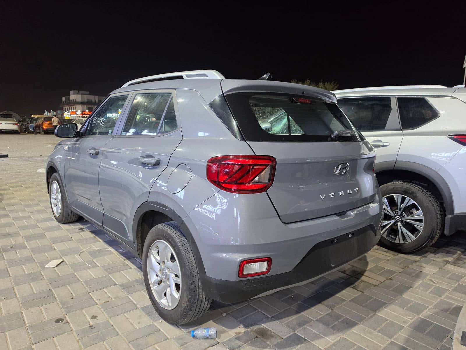 Hyundai VENUE SEL 2020 thumbnail 3