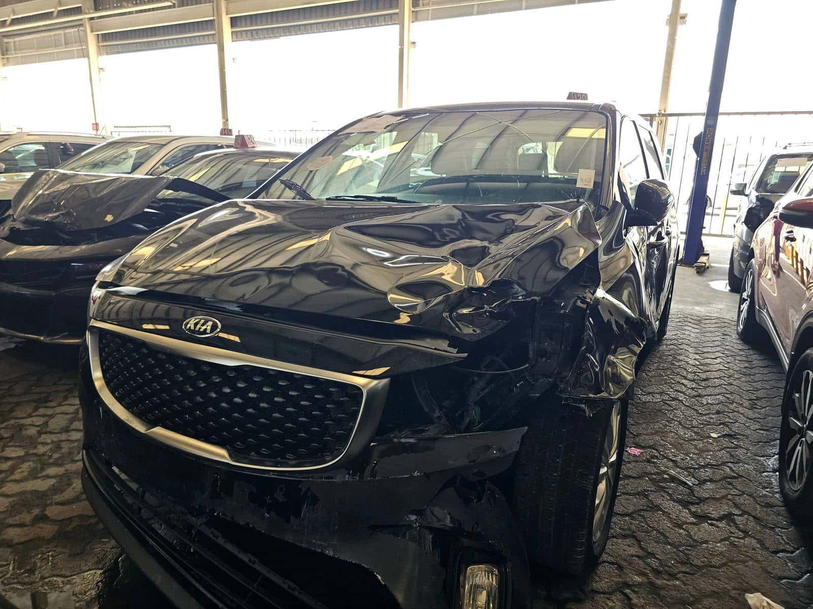KIA SEDONA 2018 thumbnail 3