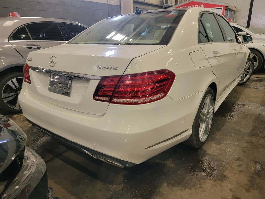 MERCEDES BENZ E 350 - Exterior