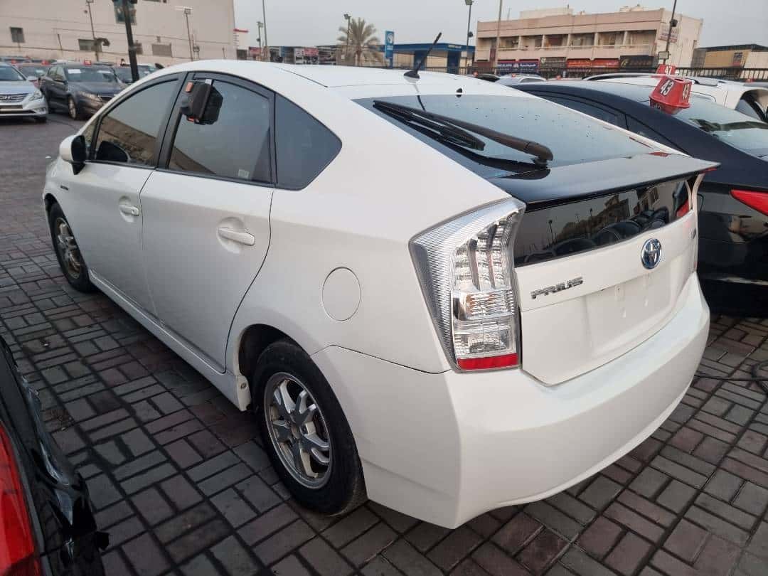 TOYOTA PRIUS - Exterior