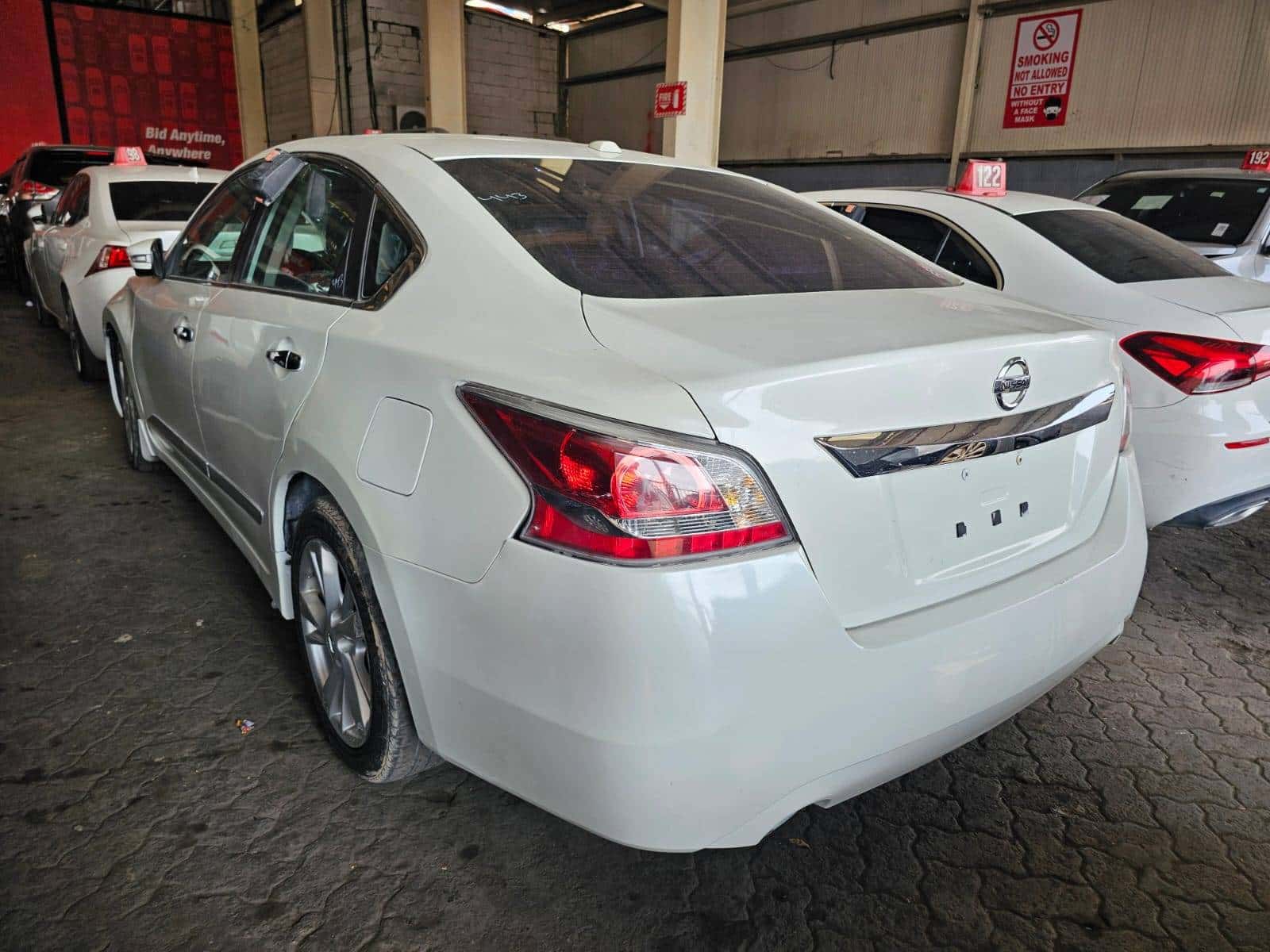 Nissan Altima 2015 thumbnail 2