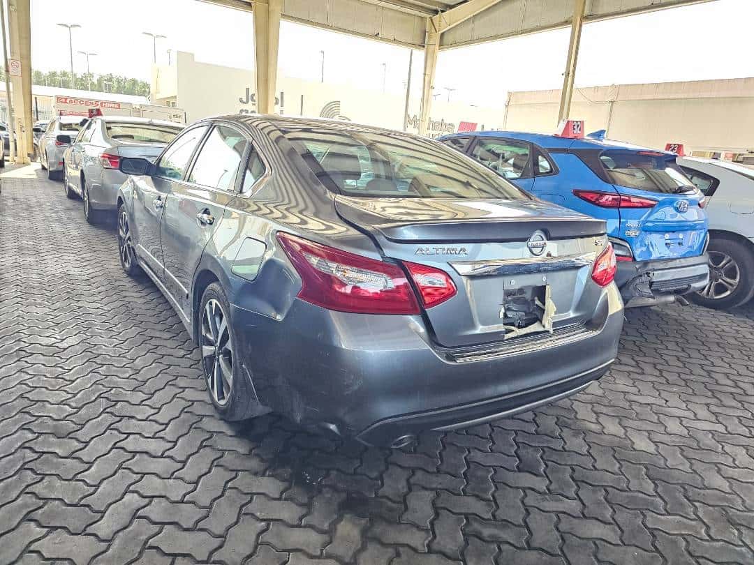 Nissan Altima 2016 thumbnail 1