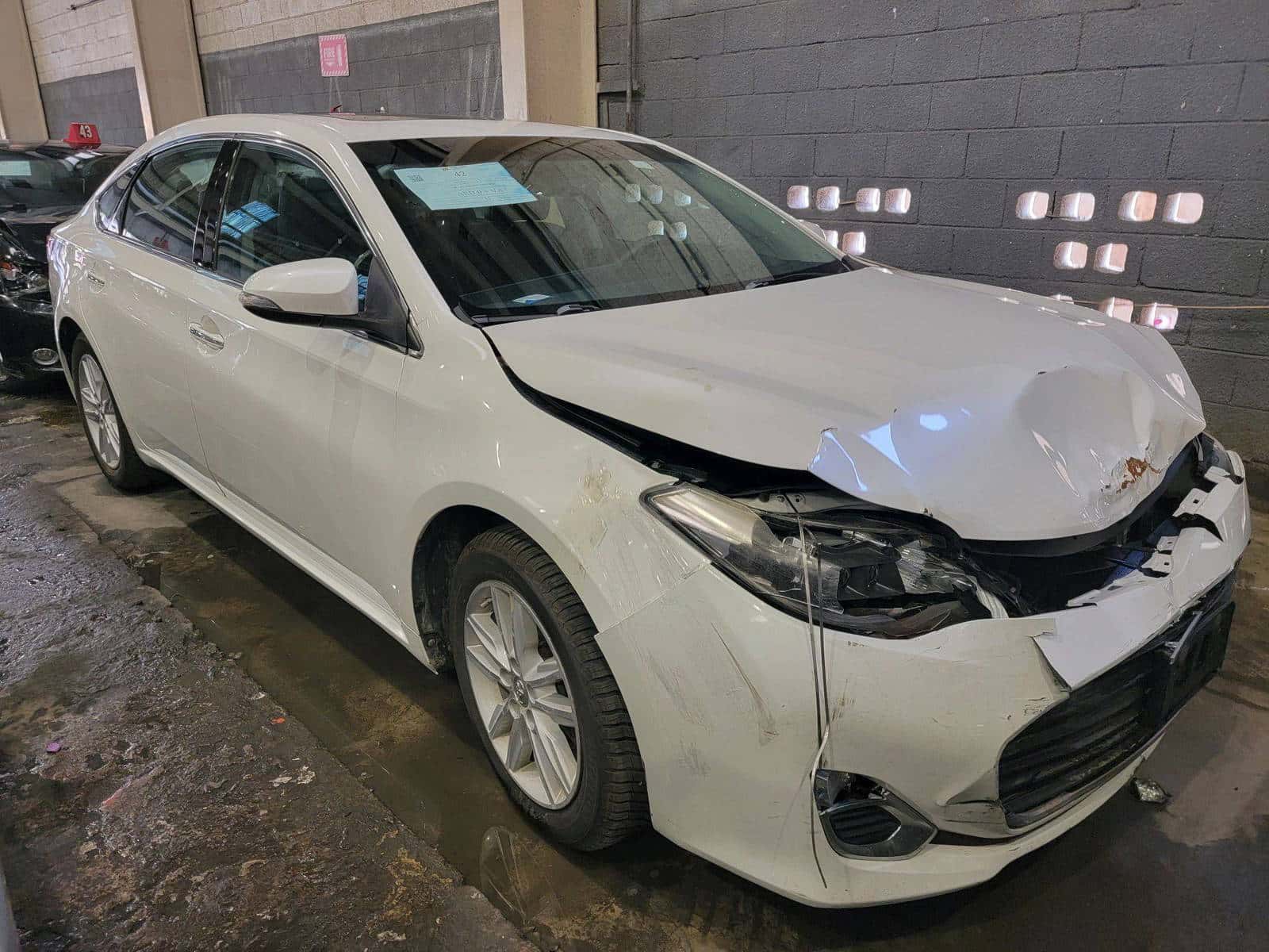 Toyota Avalon 2013 thumbnail 3